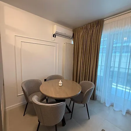 Apartment Zyra Blue Heart Pool &