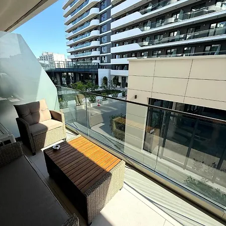 Apartment Zyra Blue Heart Pool & Navodari