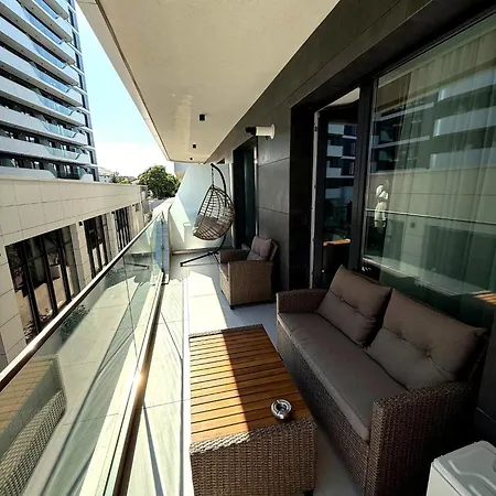 Apartment Zyra Blue Heart Pool &