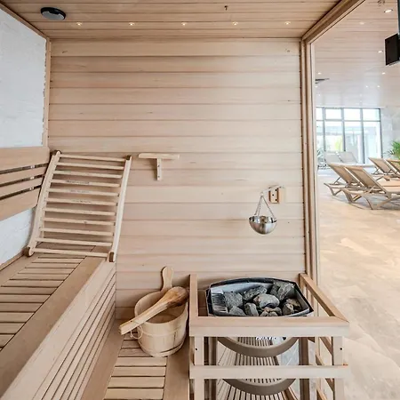 Apartment Zyra Blue Heart Pool &