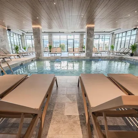 Apartment Zyra Blue Heart Pool &